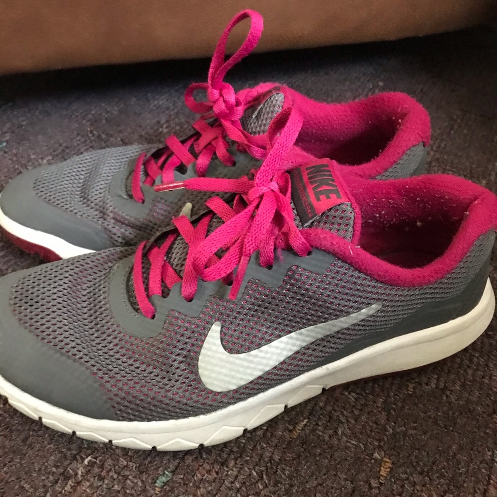 Girls Nike Sneakers